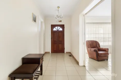 Property photo of 68 Jukes Road Fawkner VIC 3060