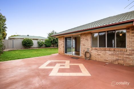 Property photo of 41 Gainsborough Drive Glenvale QLD 4350