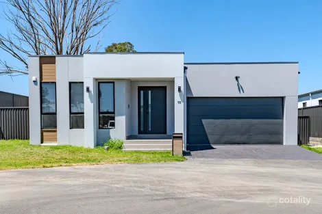 15 Haryana Rd, Claremont Meadows, NSW 2747