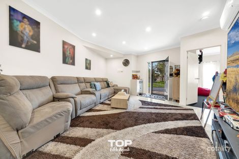 Property photo of 4/5 Dortad Court Hampton Park VIC 3976