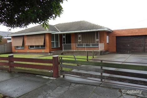 17 Stapley Cres, Altona North, VIC 3025