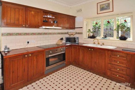 Property photo of 30 Essex Street Sunshine North VIC 3020