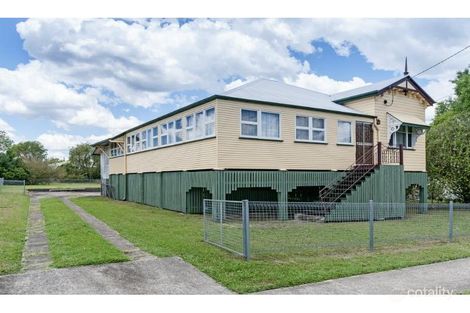 122 South Station Rd, Silkstone, QLD 4304