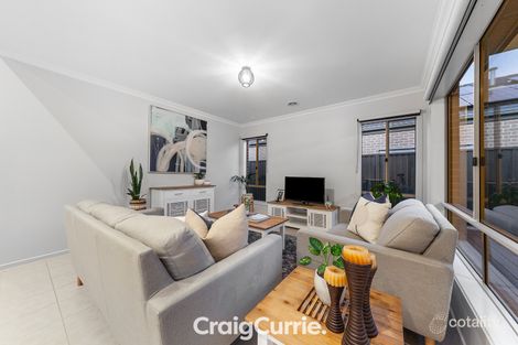 Property photo of 11 Parmentier Way Pakenham VIC 3810