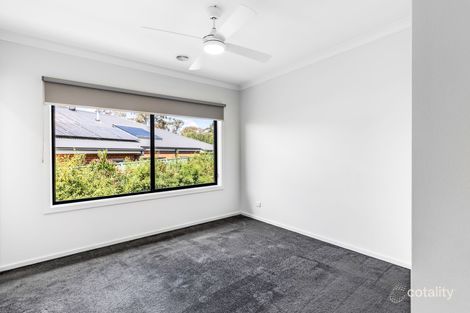 Property photo of 4 Cortland Close Kangaroo Flat VIC 3555
