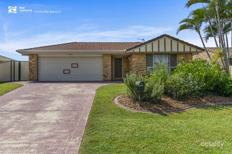 Property photo of 4 Kentia Crescent Banora Point NSW 2486