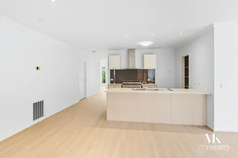 Property photo of 35 Brickwood Circuit Craigieburn VIC 3064