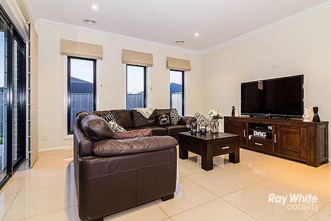 Property photo of 30 Thunderbolt Drive Cranbourne East VIC 3977