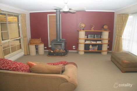 Property photo of 15 Godwin Avenue Narre Warren VIC 3805