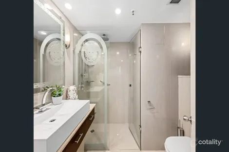 Property photo of 45/1 Goodwin Street Kangaroo Point QLD 4169