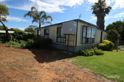 207 Thompson St, Waikerie, SA 5330