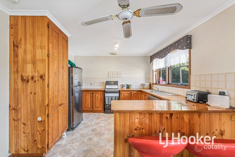 Property photo of 27 Atkins Road Pakenham VIC 3810