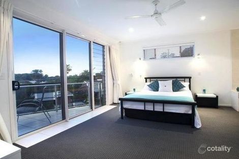 Property photo of 1 Woonum Road Alexandra Headland QLD 4572