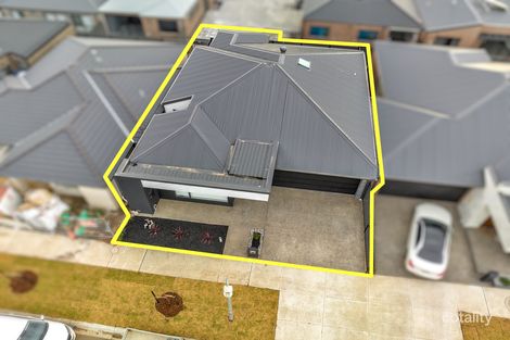Property photo of 68 Sumar Drive Mickleham VIC 3064