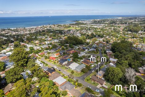 Property photo of 2 Arunta Drive Thirroul NSW 2515