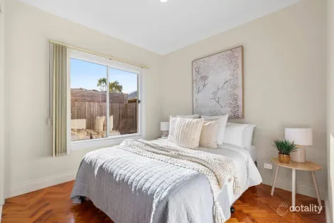 Property photo of 1 Peterho Boulevard Point Lonsdale VIC 3225
