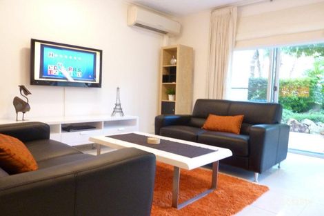 Property photo of 5/55 Baildon Street Kangaroo Point QLD 4169