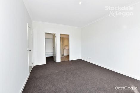 Property photo of 29 The Woods Boulevard Mickleham VIC 3064