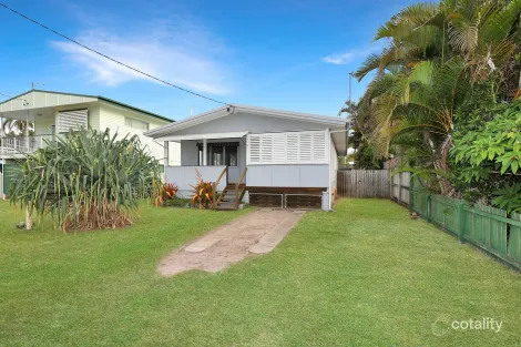 3 Ocean St, Torquay, QLD 4655