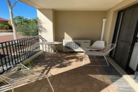 Property photo of 2/4 Wattlebird Loop Joondalup WA 6027