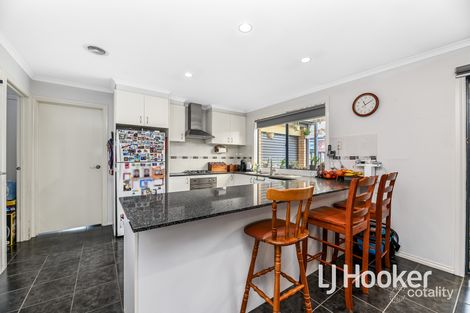 Property photo of 9 Ivory Drive Pakenham VIC 3810