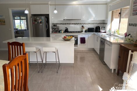 Property photo of 16 Cooper Rise Bunyip VIC 3815