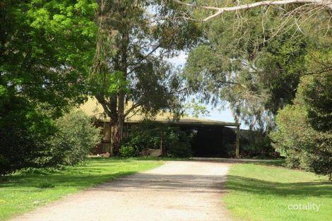 4 Koetsveld Dr, Castle Donnington, VIC 3585