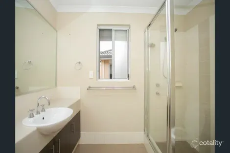 Property photo of 4/93 Millbrook Avenue Bertram WA 6167