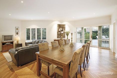 Property photo of 26 Aisbett Avenue Camberwell VIC 3124