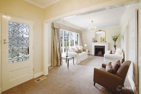 Property photo of 26 Aisbett Avenue Camberwell VIC 3124