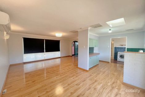 Property photo of 31 Tarata Way Forrestfield WA 6058