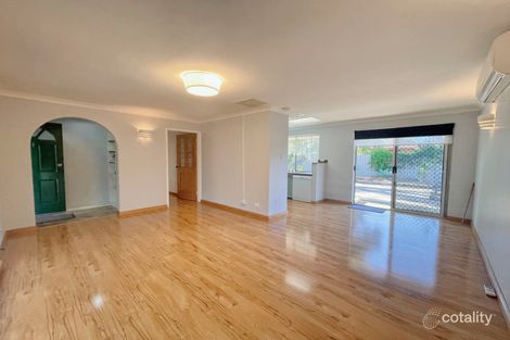Property photo of 31 Tarata Way Forrestfield WA 6058