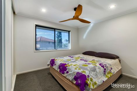 Property photo of 28 Seabiscuit Crescent Kallangur QLD 4503