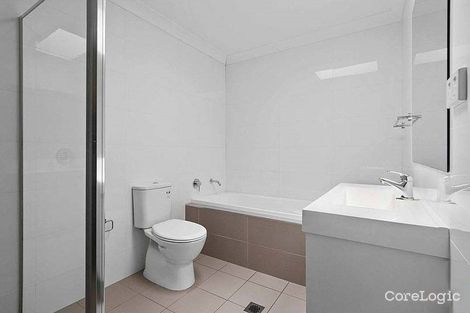 Property photo of 4/10-12 Canberra Street Oxley Park NSW 2760