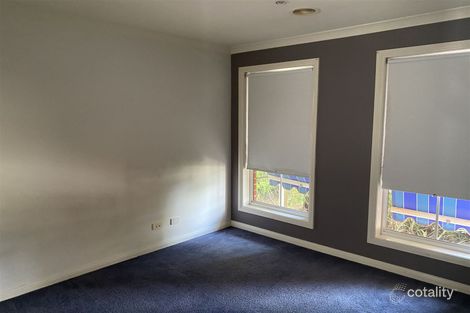 Property photo of 6 Elstead Way Lake Gardens VIC 3355