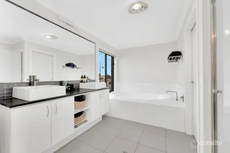 Property photo of 10 Melliodora Drive Mernda VIC 3754