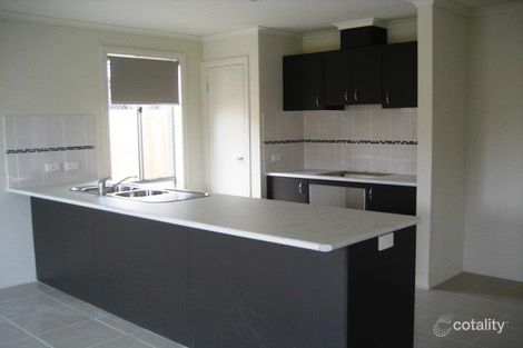 Property photo of 16 Montdami Way Carrum Downs VIC 3201