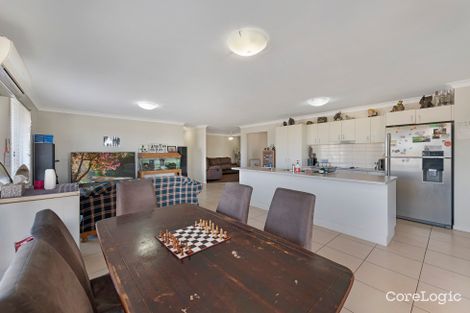 Property photo of 52 Neville Drive Branyan QLD 4670