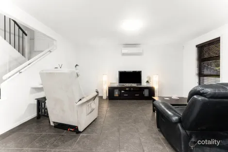 Property photo of 47 Mebbin Circuit Woongarrah NSW 2259