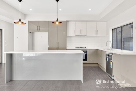 Property photo of 41 Exploration Avenue Werribee VIC 3030