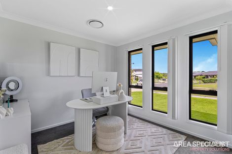 Property photo of 37 Iluka Way Jacobs Well QLD 4208