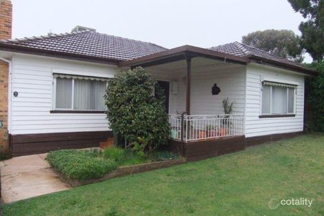 13 Pines Gr, Oak Park, VIC 3046