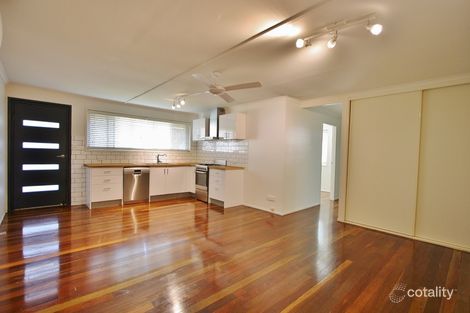 Property photo of 4/3 Honeysuckle Street Mansfield QLD 4122