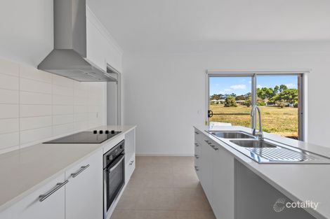 Property photo of 21 Logan-Wedderburn Road Wedderburn VIC 3518