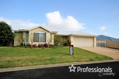 Property photo of 8 Flannerys Lane Australind WA 6233