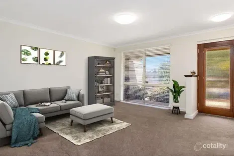 Property photo of 18 Cromer Gardens Parmelia WA 6167
