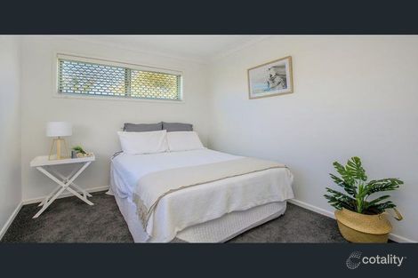 Property photo of 18 Scoter Avenue Paradise Point QLD 4216