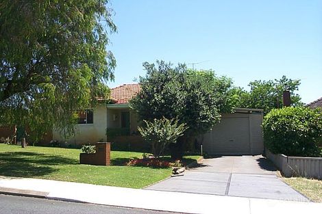 115 Williamson Ave, Cloverdale, WA 6105