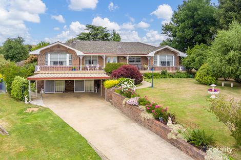 Property photo of 40 Maple Crescent Blayney NSW 2799