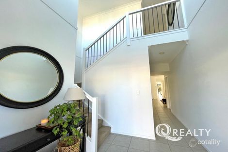 Property photo of 19 Hillcroft Place Belmont QLD 4153